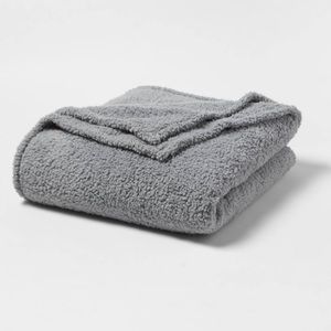 sherpa throw blanket gray